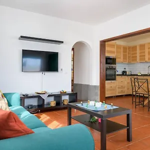 Hermosa Casa Vacacional, Muy Cerca A La Playa. Apartamento Guatiza